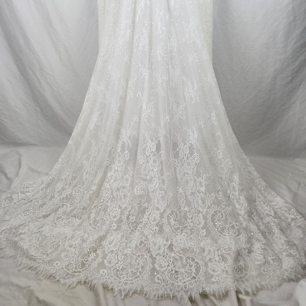 Never worn Svetlana Bridal Couture Plus Size Wedding Dress - Picture 6 of 16